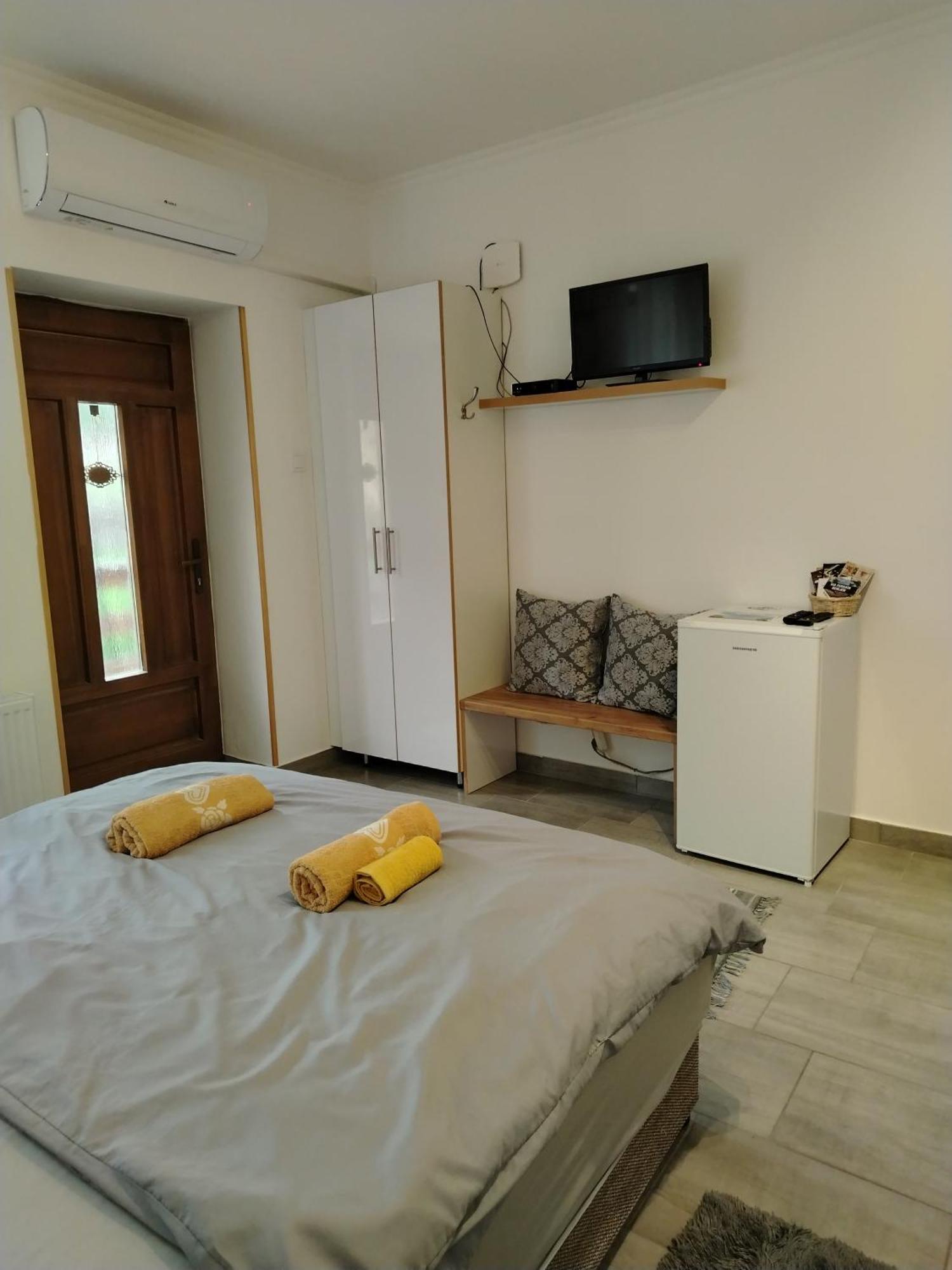 Kaptarko Apartmanhaz Demjén Exterior foto