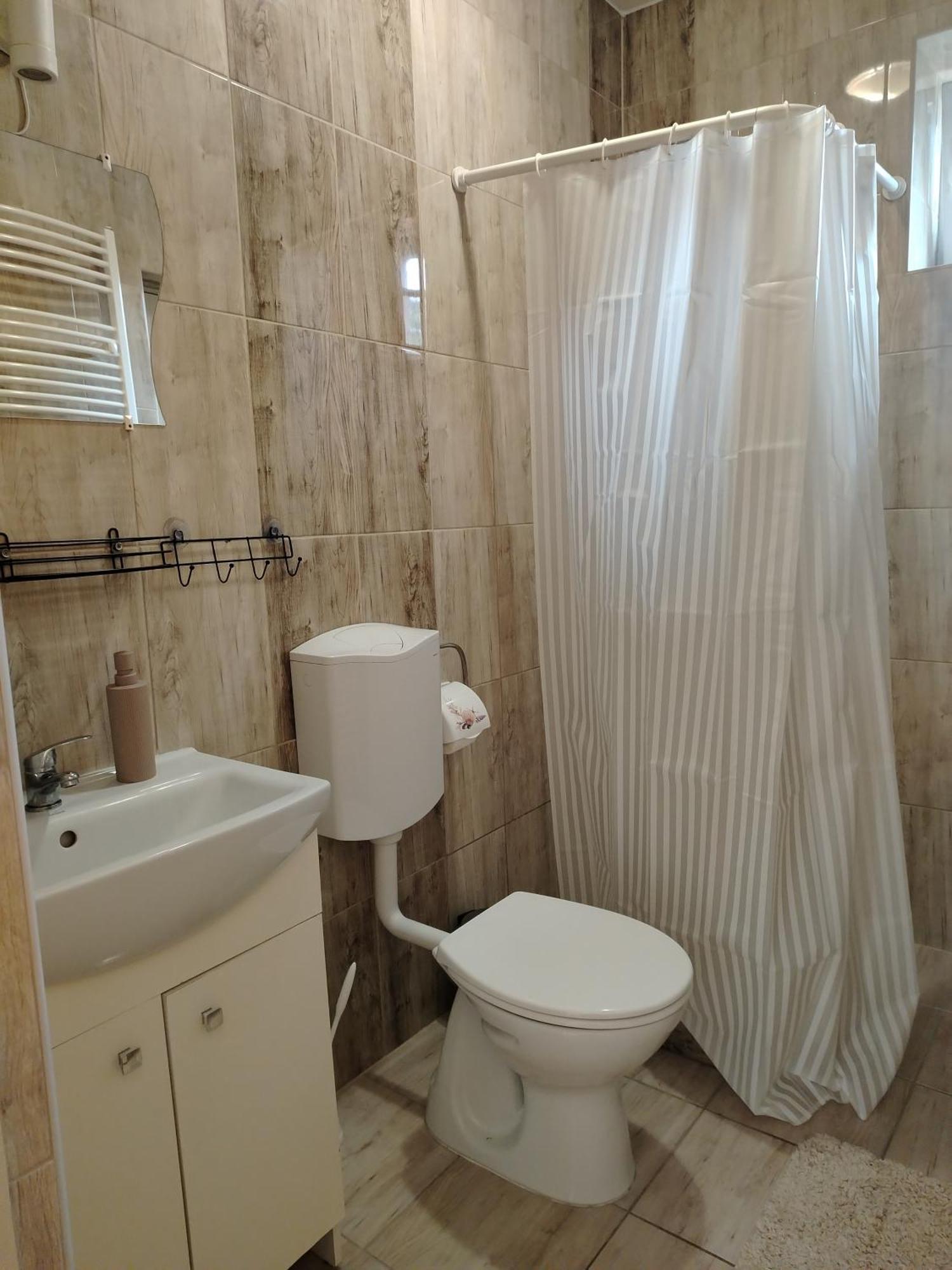 Kaptarko Apartmanhaz Demjén Exterior foto